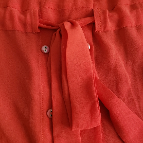 Red top - Picture 2 of 4